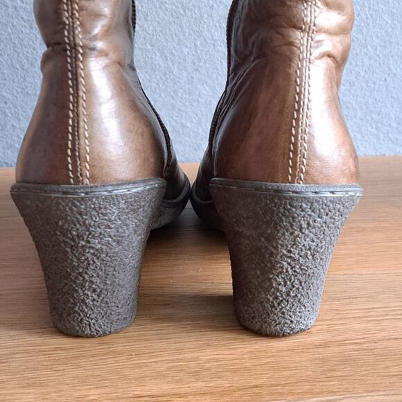 Camper Women’s Brown Leather Ankle Boots Sz 37 Block Heel Crepe Sole Booties - Picture 3 of 14